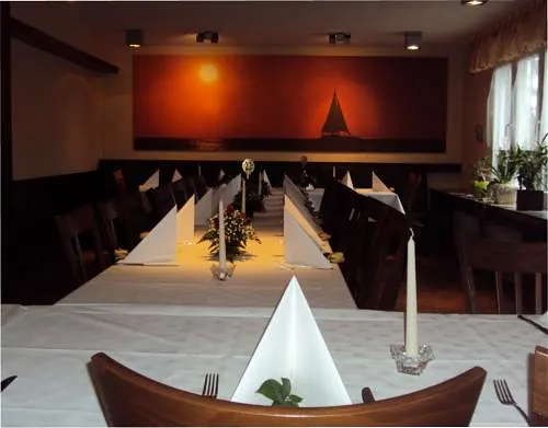 Sitzmöglichkeiten bei Ristorante-Pizzeria Mama Leone